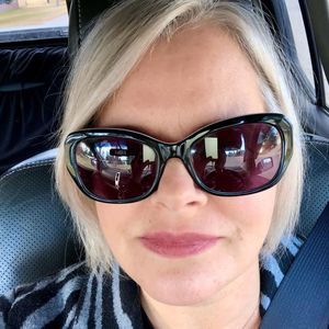 Meet your Posher, Carolyn